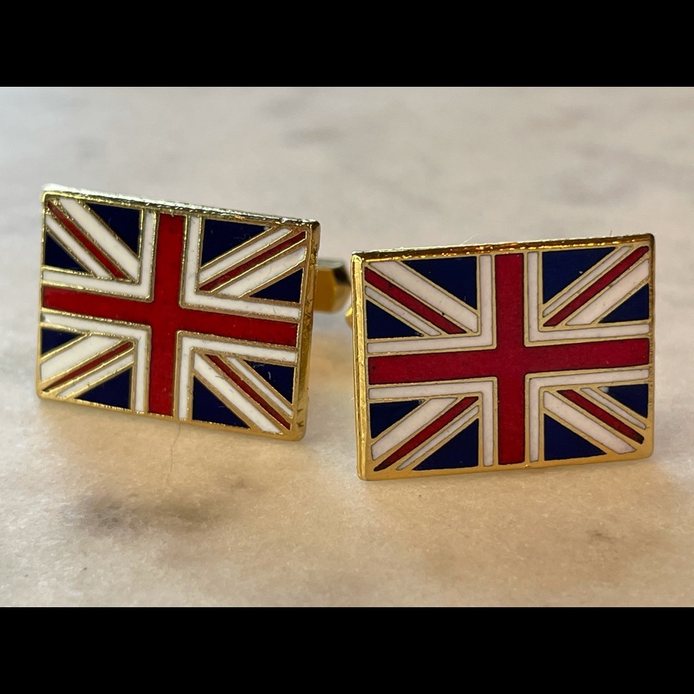 Union Jack cuff links.